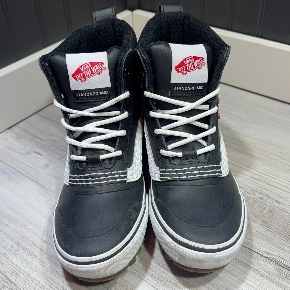 Vans Standard Mid Waterproof Boot MTE Men's Sz 6 Made For Elements Cold Weather